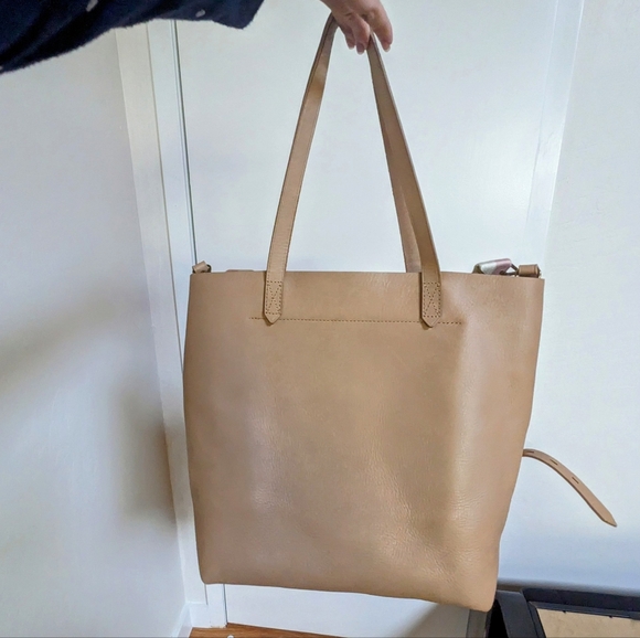 Madewell Rare Medium Transport Leather Tote - Picture 4 of 9